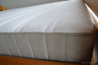 Manželská posteľ s roštmi a matracom - 5