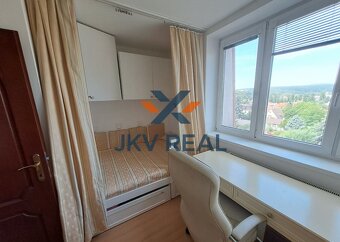 Na prenájom 4 izbový priestranný mezonetový byt na Jaseňovej - 5