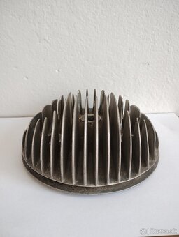 Predám hlavu jawa pérák 250 typ 11 zbrojovka komunista - 5