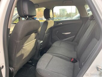 Opel Astra Sport Tourer - 5