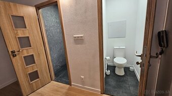 Veľký 2 izbový byt v centre Považskej Bystrice - 5