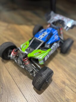 Wltoys buggy 144001 - 5