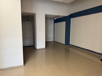 Obchodné priestory v centre Popradu na prenájom - 5