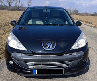 PEUGEOT 206+ 1,4 - 5