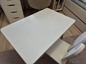 Predám detský stôl so stoličkou - 5