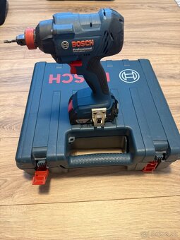 Predám náradie bosch a dewalt - 5