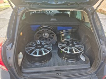 Predám Renault Clio Grandtour 1,2 16V (100k), r.v. 2012 - 5