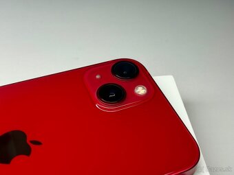 Predám ako nový Apple iPhone 13 Product Red 128GB - 5