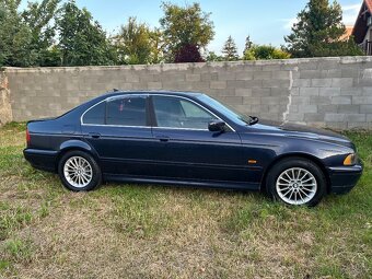 Predám Bmw E39 525d 120kw 5st.Automat r.v.2001 - 5