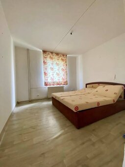 Na predaj  4 izbový byt vo vyhľadávanej obci Očová - 5