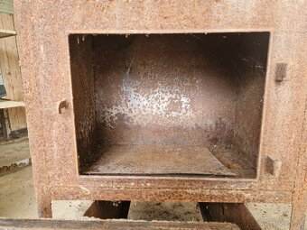 Predám starú krbovú vložku - 5