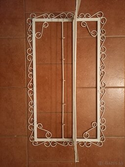 Kovová polica/vešiak vintage - 5