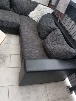 Sedačka so stolíkom - 5