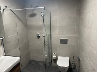 Prenajmem v centre Čadce veľký 1 izbový byt o rozlohe 51 m2 - 5