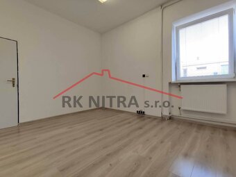 Prenájom kancelárskych priestorov v centre mesta s parkovací - 5