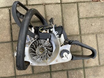 Predám motorovú pilu STIHL MS 211/C - 5