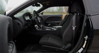 Dodge Challenger 5,7 V8 HEMI R/T - 5