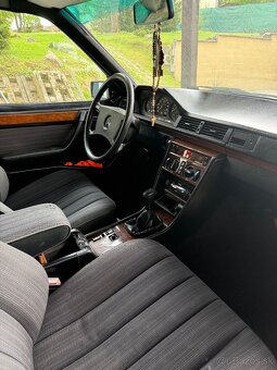 Mercedes W124 200e - 5