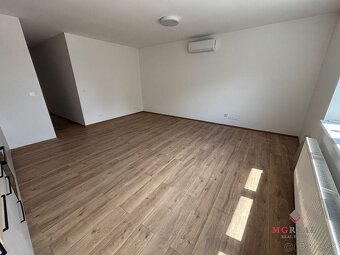 3 izbový byt Topoľčany s vlastným parkovacím miestom - 5