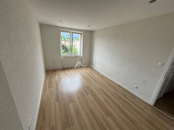 PREDAJ: 2i byt s balkónom; 52,47 m2; SPIŠSKÁ NOVÁ VES; 127.9 - 5
