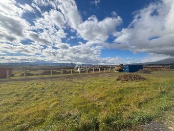 INV. PRÍLEŽITOSŤ: Stav. pozemok 2999 m2; Mlynica; 269 000 € - 5