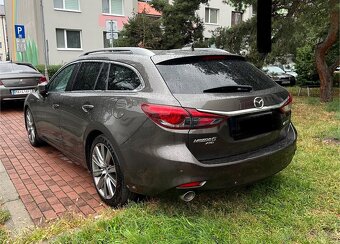 Mazda 6 wagon 4x4 - 5
