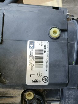 Predám bixenony Vw Passat B6 - 5