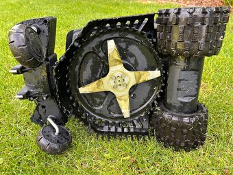 ROBOTICKÁ KOSAČKA ZCS NEXTECH L X2 ZR - 5