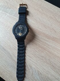 Panske/damske hodinky versace versus tokyo silicone - 5