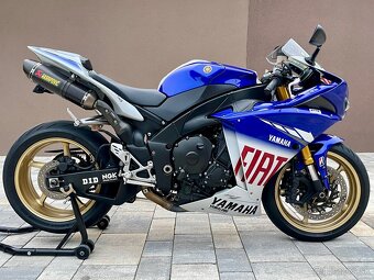 Yamaha R1 Big Bang - 5