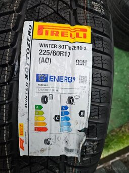 2 ks úplne nových zimných pneu Pirelli Sottozero- 225/60 r17 - 5
