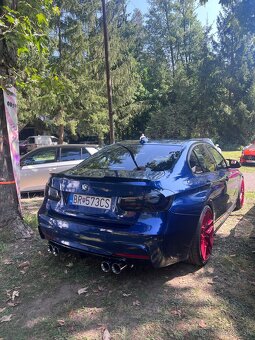 BMW F30 2016 - 5