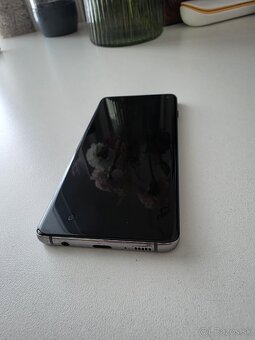 Samsung Galaxy S10 - 5