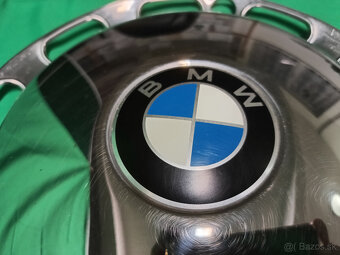 Predám 4 puklice na BMW 1600-2002 cca 1970 13" - 5