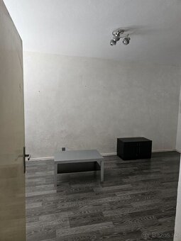 1 izbový byt Hnúšťa ul Nabrezie Rimavy 16 - 5