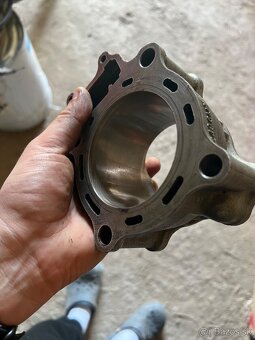 Rozpredám Hondu CRF 250 - 5