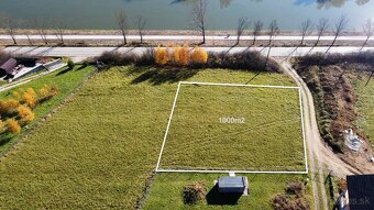 Slnečný stavebný pozemok Bytča - 5