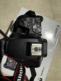 Canon EOS 250 D - 5