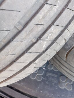Goodyear 225/40R18 - 5