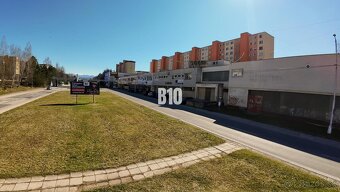 Exkluzívna príležitosť: Dvojposchodová budova s pozemkom v s - 5