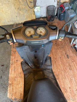 Garelli 125 skúter - 5