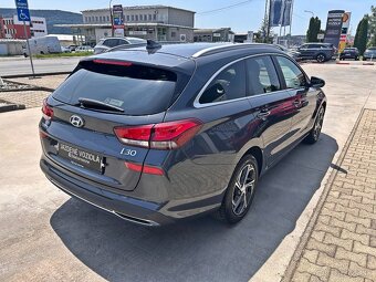 Hyundai i30CW 1.5 T-GDi 118kW mHEV AT7 Family - 5
