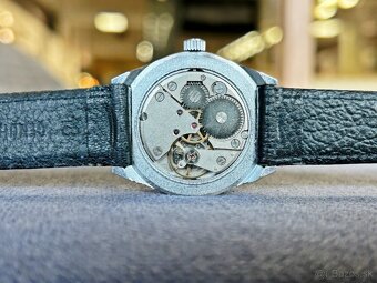 Československé mechanické vintage retro hodinky PRIM Breguet - 5