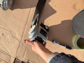 VW TIGUAN II 5NA zadni pasy 15-20 pravy levy - 5