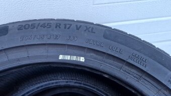 205/45 R17 XL 88V Continental DOT 0422 Dezén 99,9% - 5