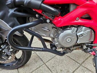 Suzuki SFV650 gladius ABS - 5