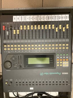 Predam digitalny mixpult Yamaha 01 Programmable - 5