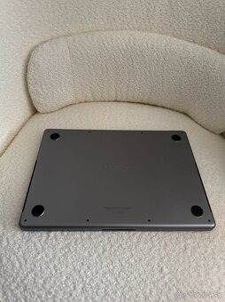 Predám MacBook Pro 14" (2023) - M2 Pro, 16GB RAM, 512GB SSD - 5
