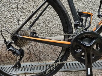 Cestny karbonovy bicykel Giant Defy Advanced 2 - 5