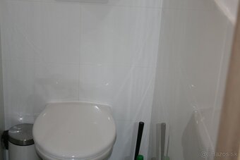 Prenájom 1,5 izb.bytu-Slov.Grob- s par.statím od majiteľa. - 5